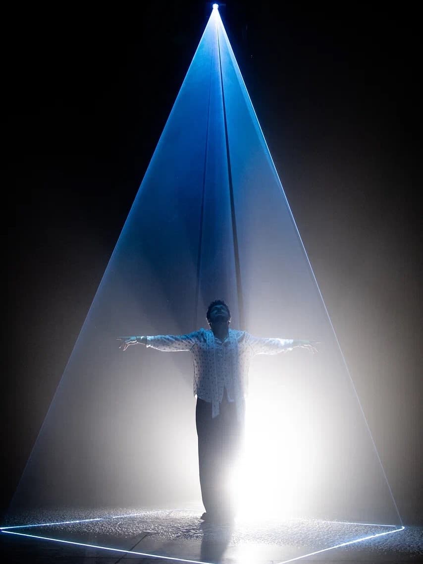 Alexandros Tsopozidis performing live